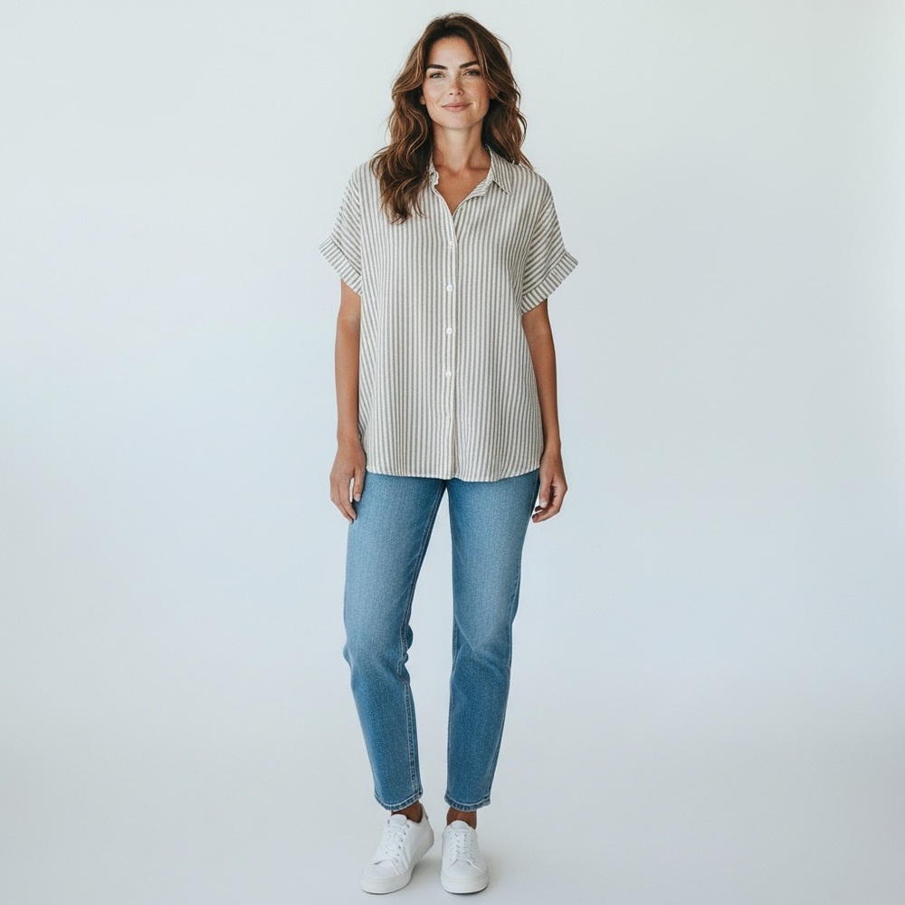 TILLEY Women's Beige Button-Up Top blouse size medium